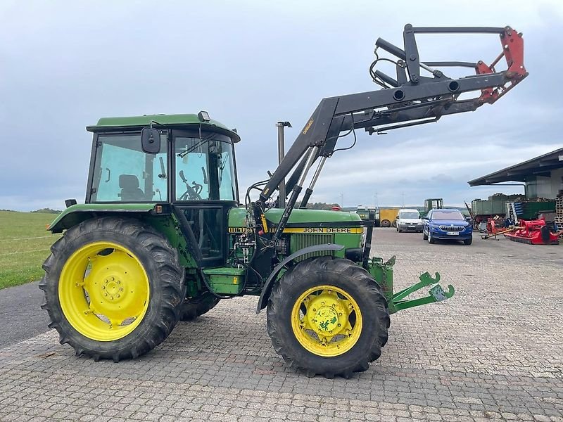 Traktor Türe ait John Deere 2040 mit Frontlader, Gebrauchtmaschine içinde Steinau  (resim 2)