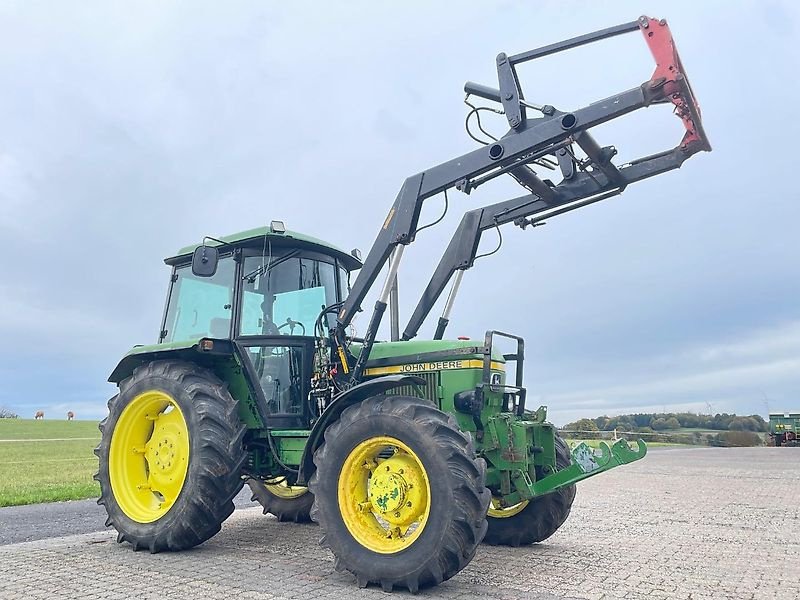 Traktor typu John Deere 2040 mit Frontlader, Gebrauchtmaschine v Steinau 