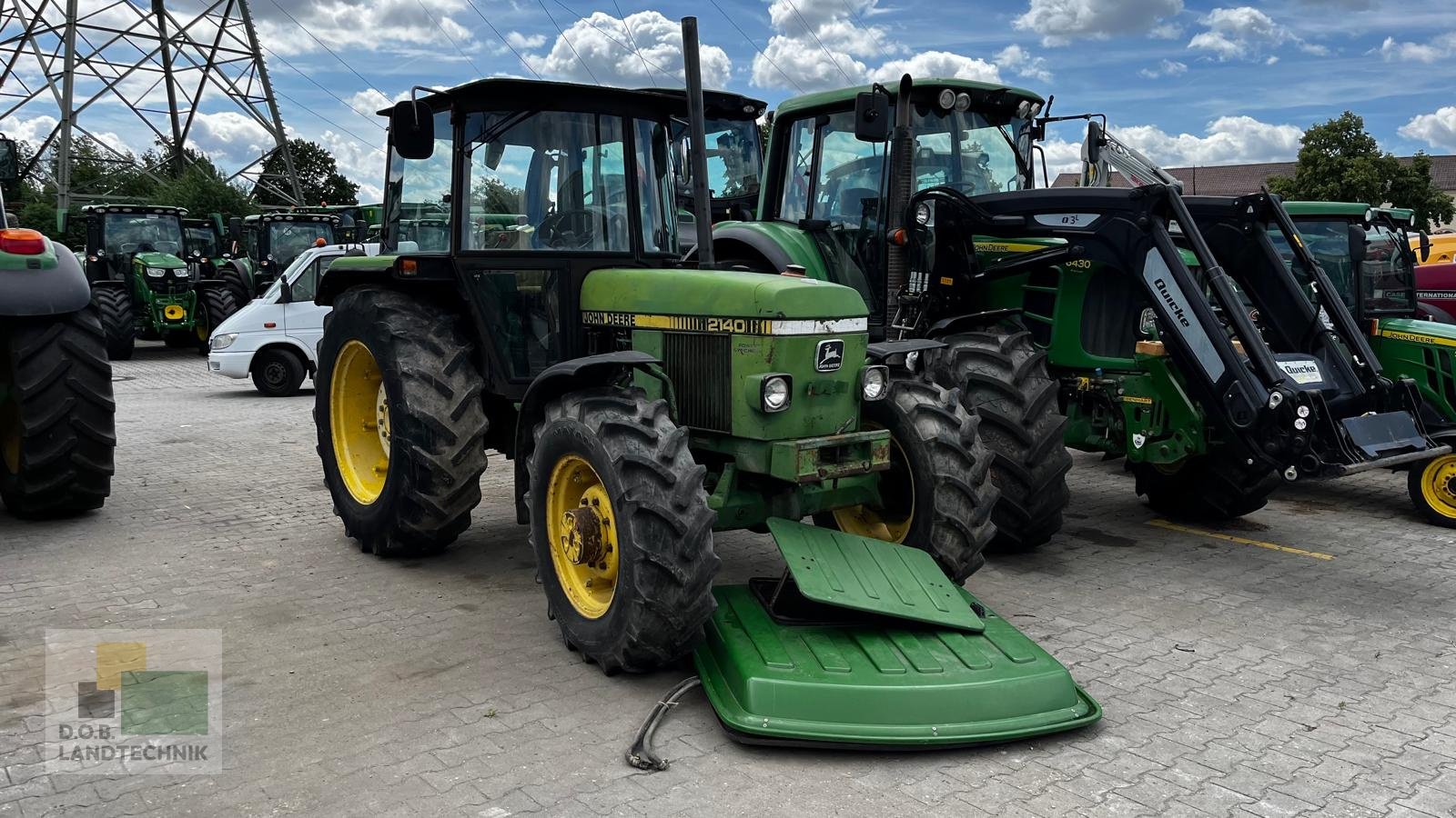 Traktor типа John Deere 2140 -MOTORSCHADEN-Ersatzteilträger-, Gebrauchtmaschine в Regensburg (Фотография 2)