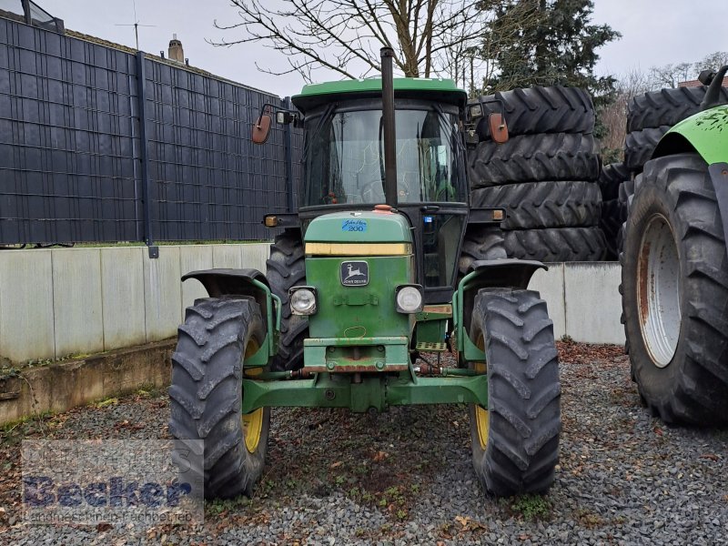 Traktor του τύπου John Deere 2140R, Gebrauchtmaschine σε Weimar-Niederwalgern (Φωτογραφία 1)