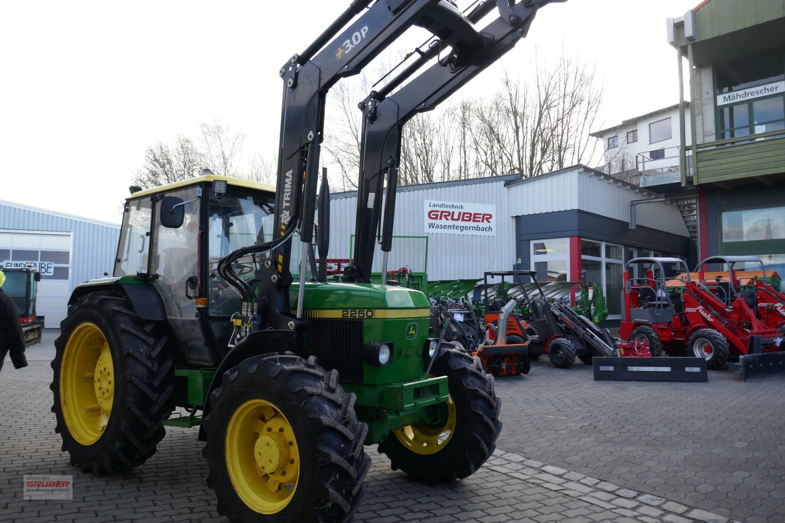 Traktor του τύπου John Deere 2250 AS + Frontlader TRIMA, Gebrauchtmaschine σε Dorfen (Φωτογραφία 3)