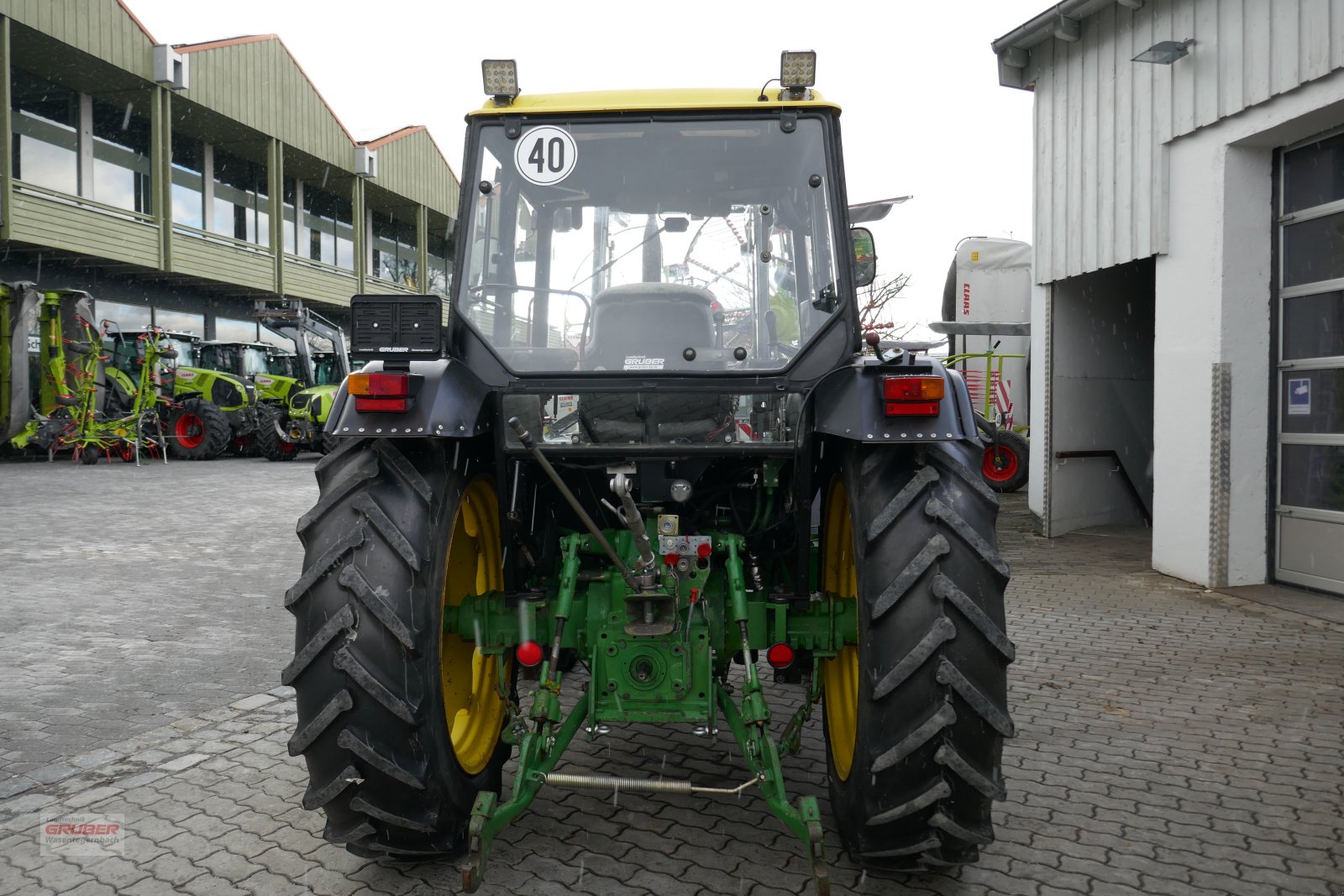 Traktor des Typs John Deere 2250 AS + Frontlader TRIMA, Gebrauchtmaschine in Dorfen (Bild 5)