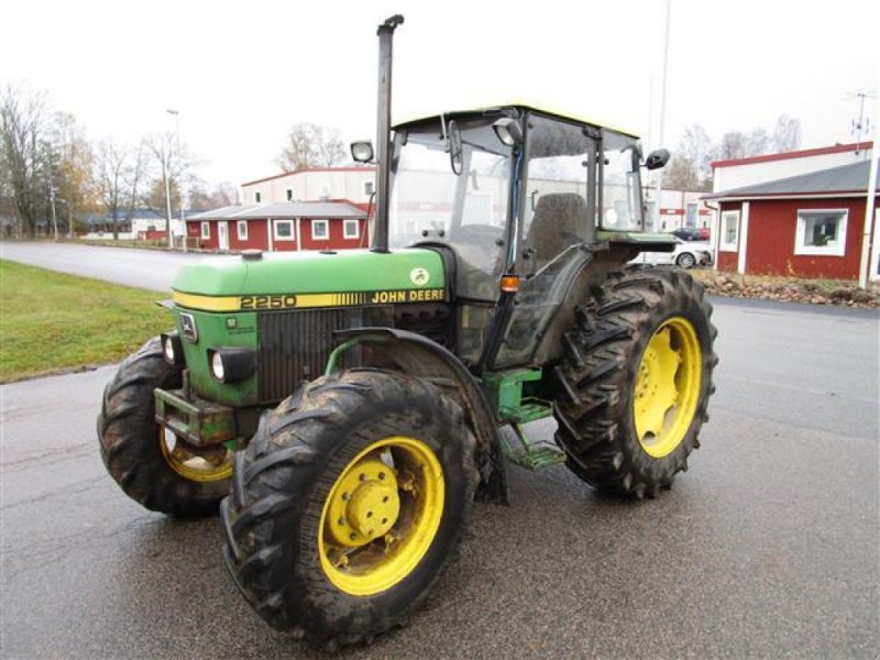 john-deere-2250-gebraucht-neu-kaufen-technikboerse