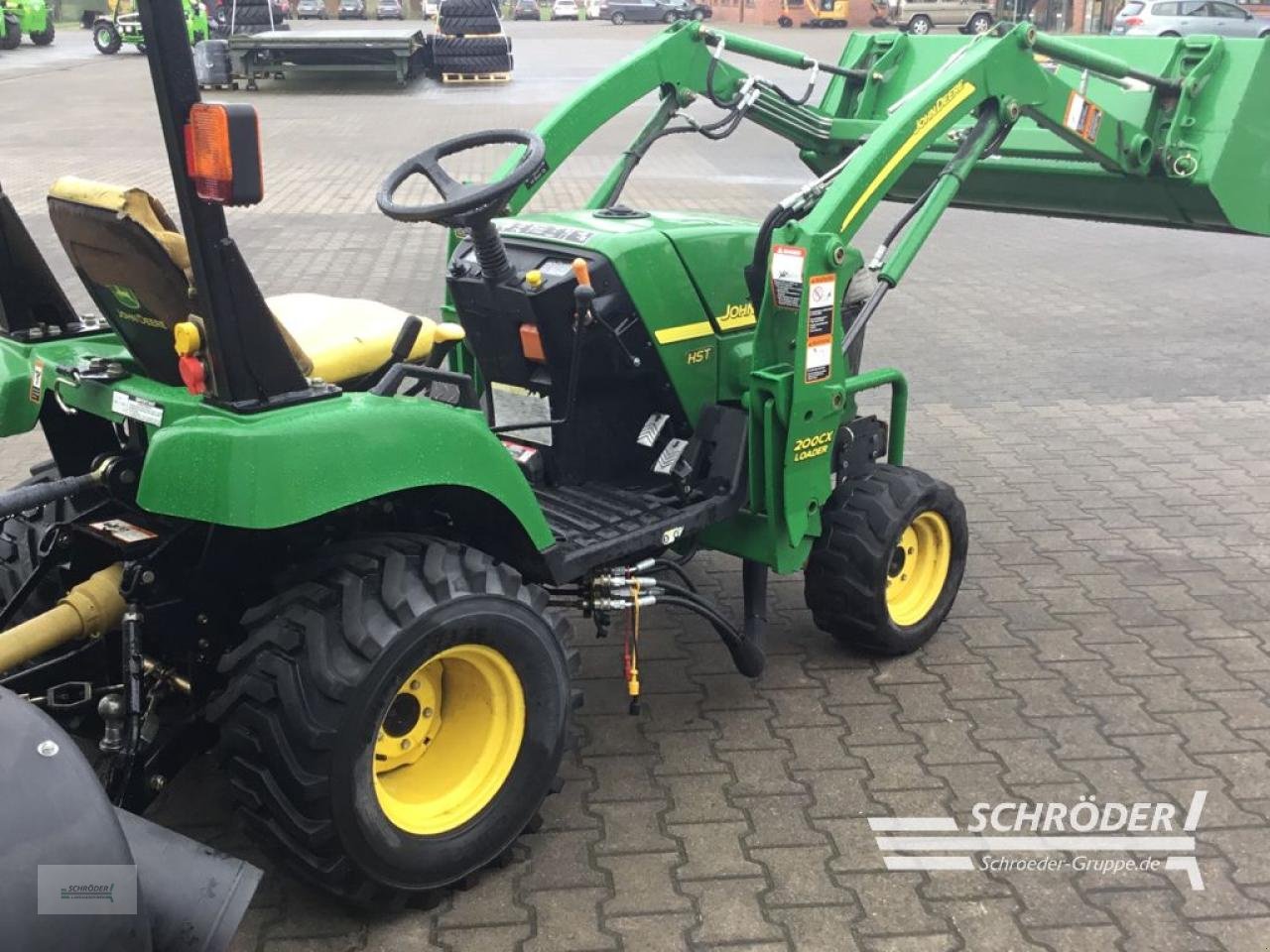 Traktor of the type John Deere 2305, Gebrauchtmaschine in Wildeshausen (Picture 8)