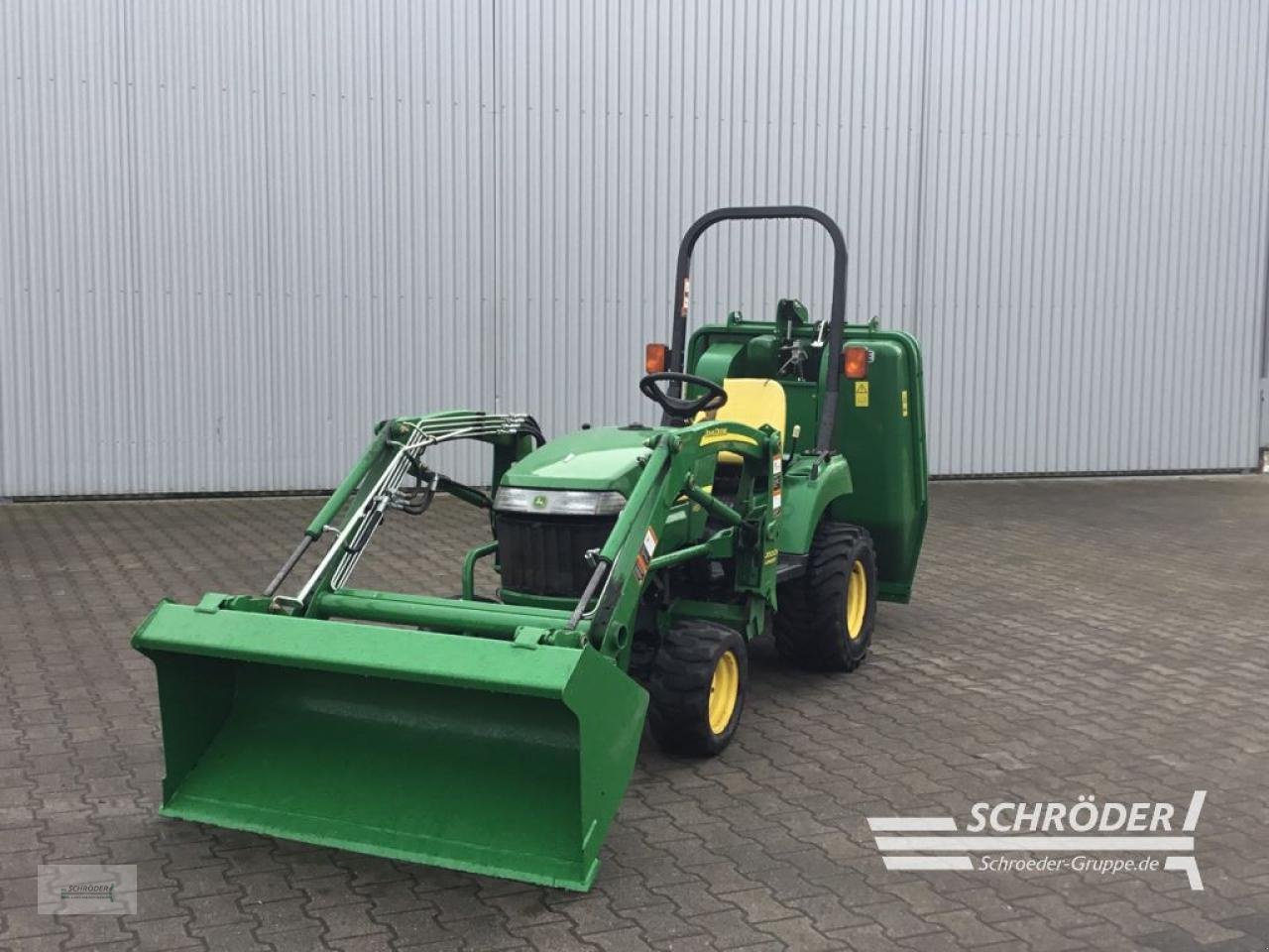 Traktor of the type John Deere 2305, Gebrauchtmaschine in Wildeshausen (Picture 9)