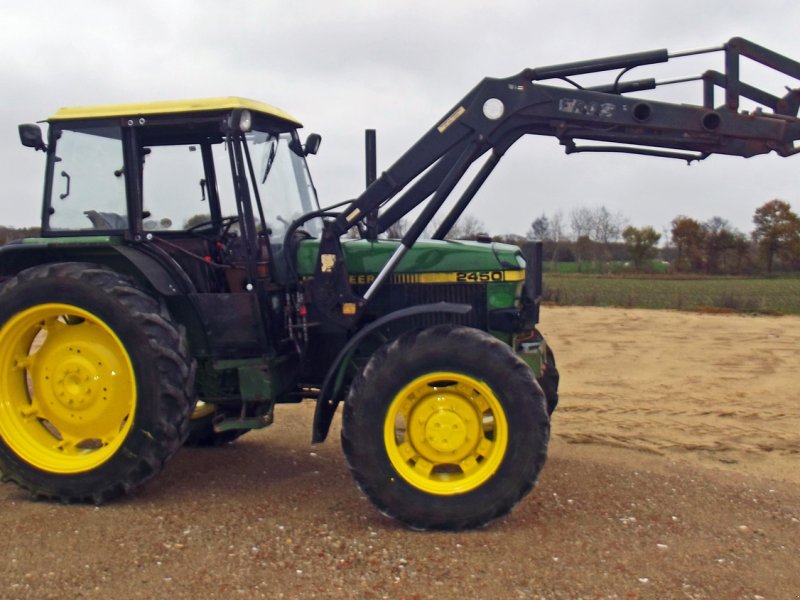 Traktor типа John Deere 2450 Frontlader+Niedrigkabine, Gebrauchtmaschine в Mittelsdorf