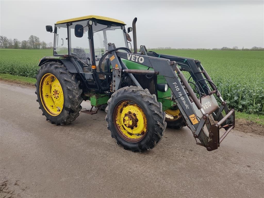 Traktor типа John Deere 2450 Med frontlæsser m/4 redskaber, Gebrauchtmaschine в Vils, Mors (Фотография 4)