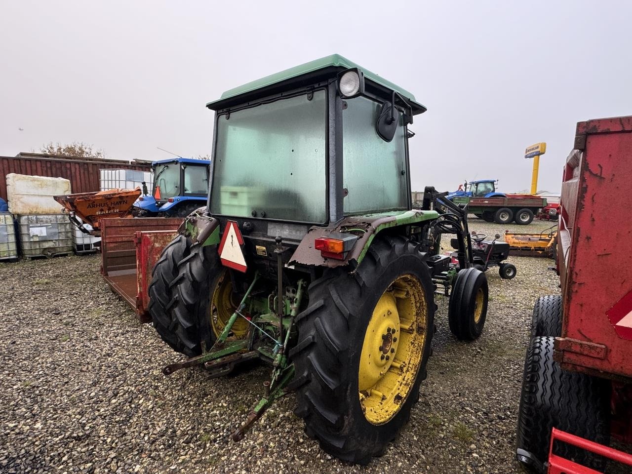 Traktor van het type John Deere 2450, Gebrauchtmaschine in Hadsten (Foto 3)