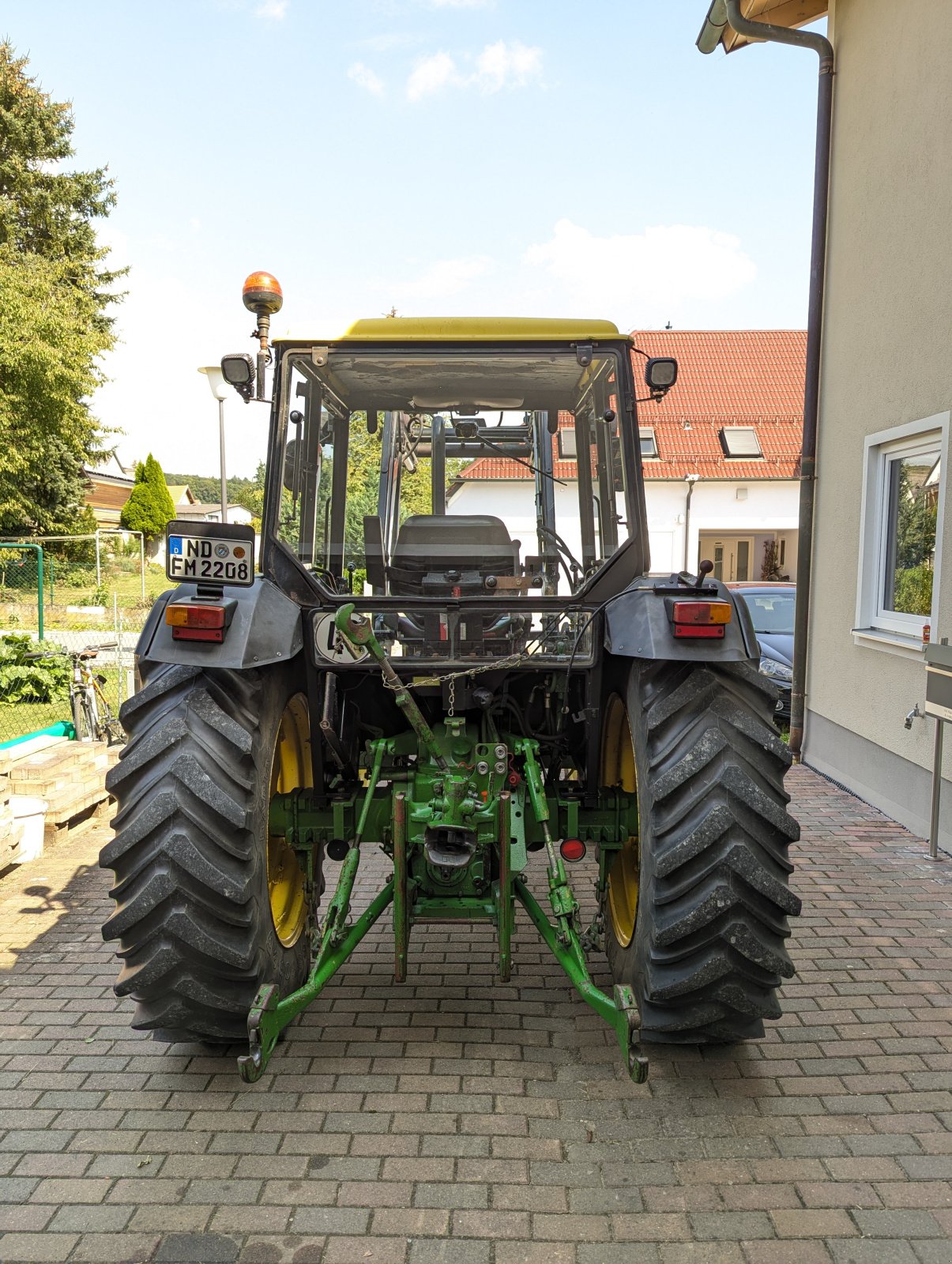 Traktor des Typs John Deere 2450, Gebrauchtmaschine in Oberhausen (Bild 2)