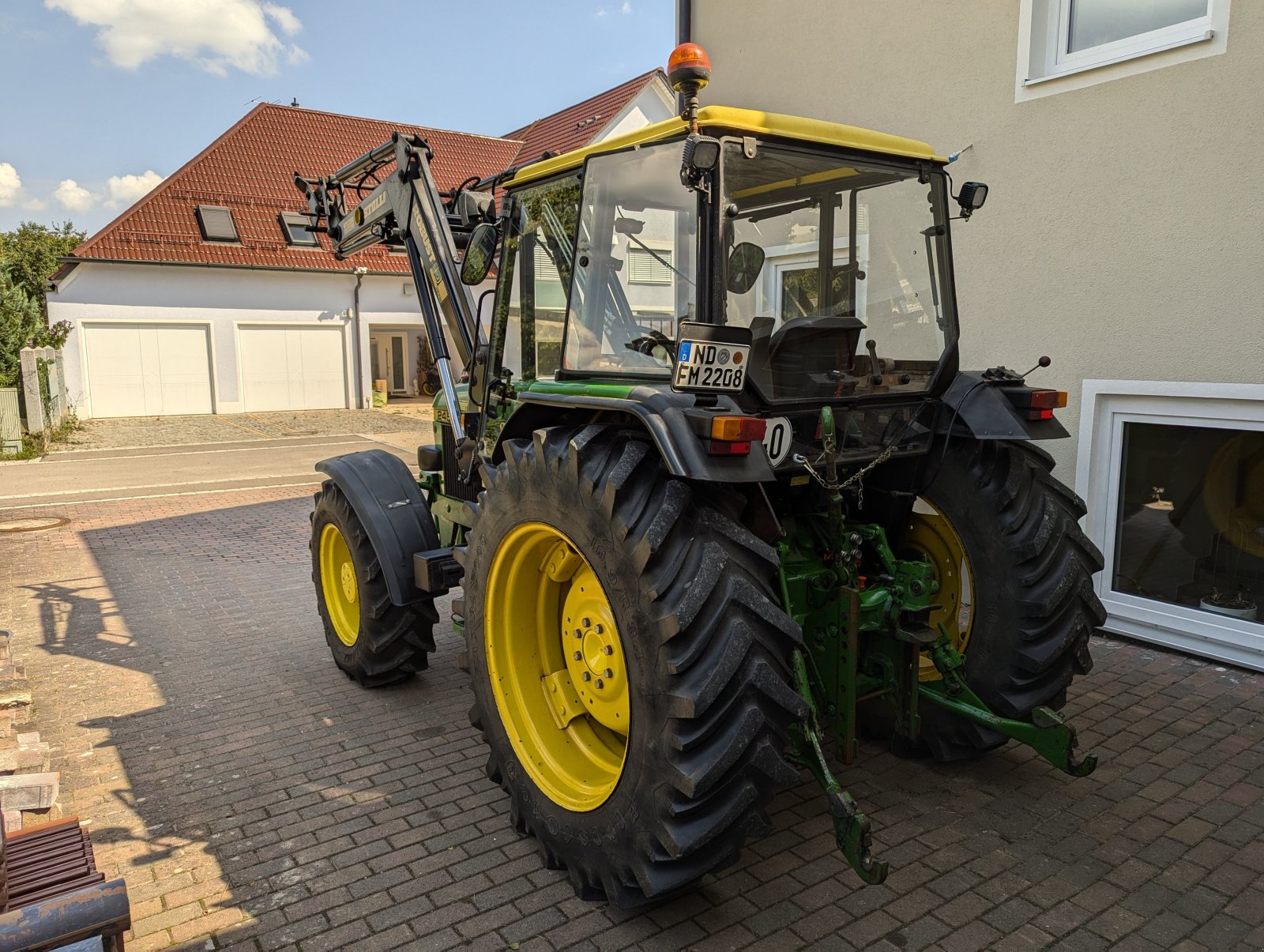 Traktor des Typs John Deere 2450, Gebrauchtmaschine in Oberhausen (Bild 4)