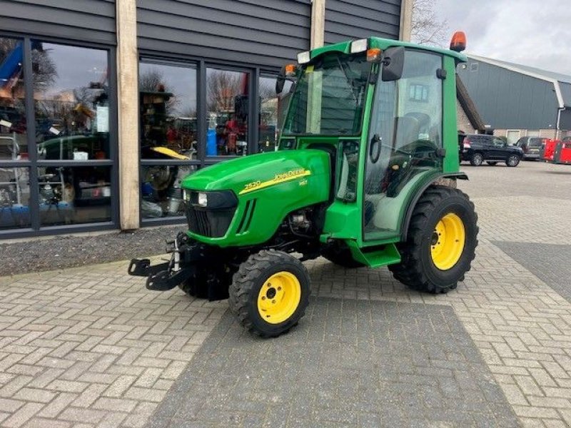 Traktor typu John Deere 2520 compact, Gebrauchtmaschine v Lunteren (Obrázek 3)