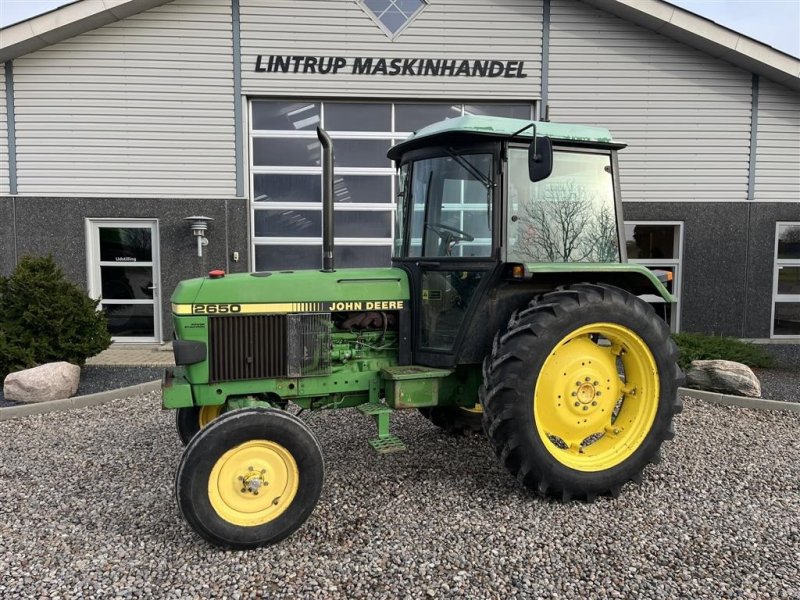 Traktor a típus John Deere 2650 KUN 3268 timer og meget snild og handy traktor, Gebrauchtmaschine ekkor: Lintrup (Kép 1)