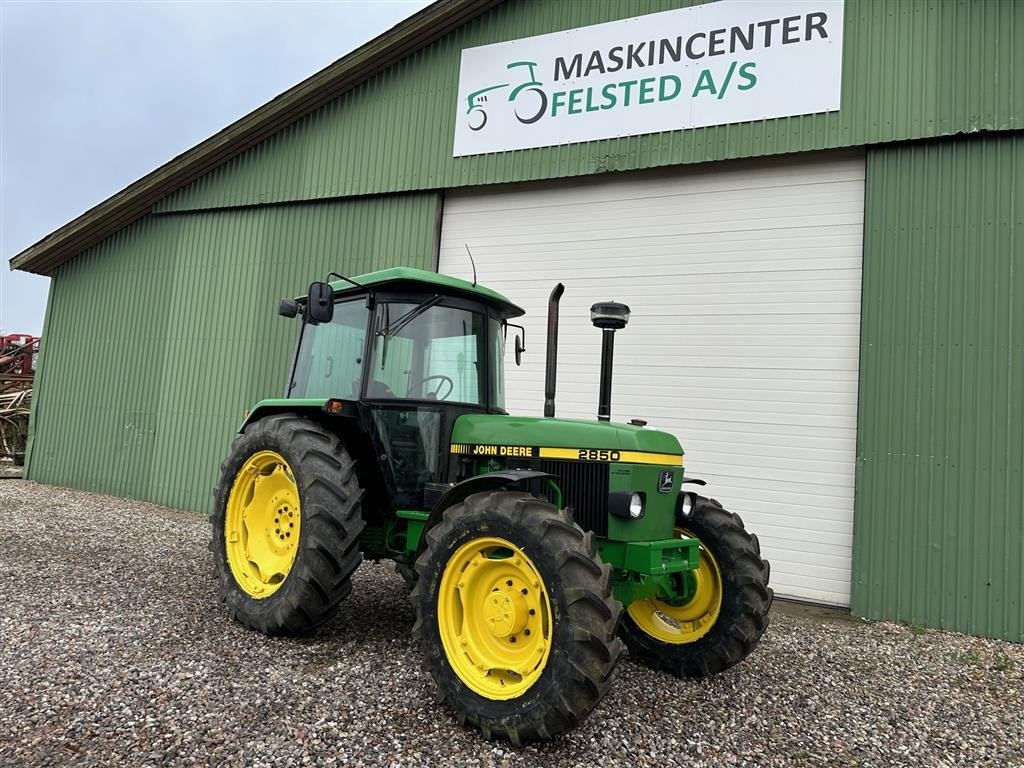 Traktor типа John Deere 2850  , 4 WD, Gebrauchtmaschine в Aabenraa (Фотография 1)