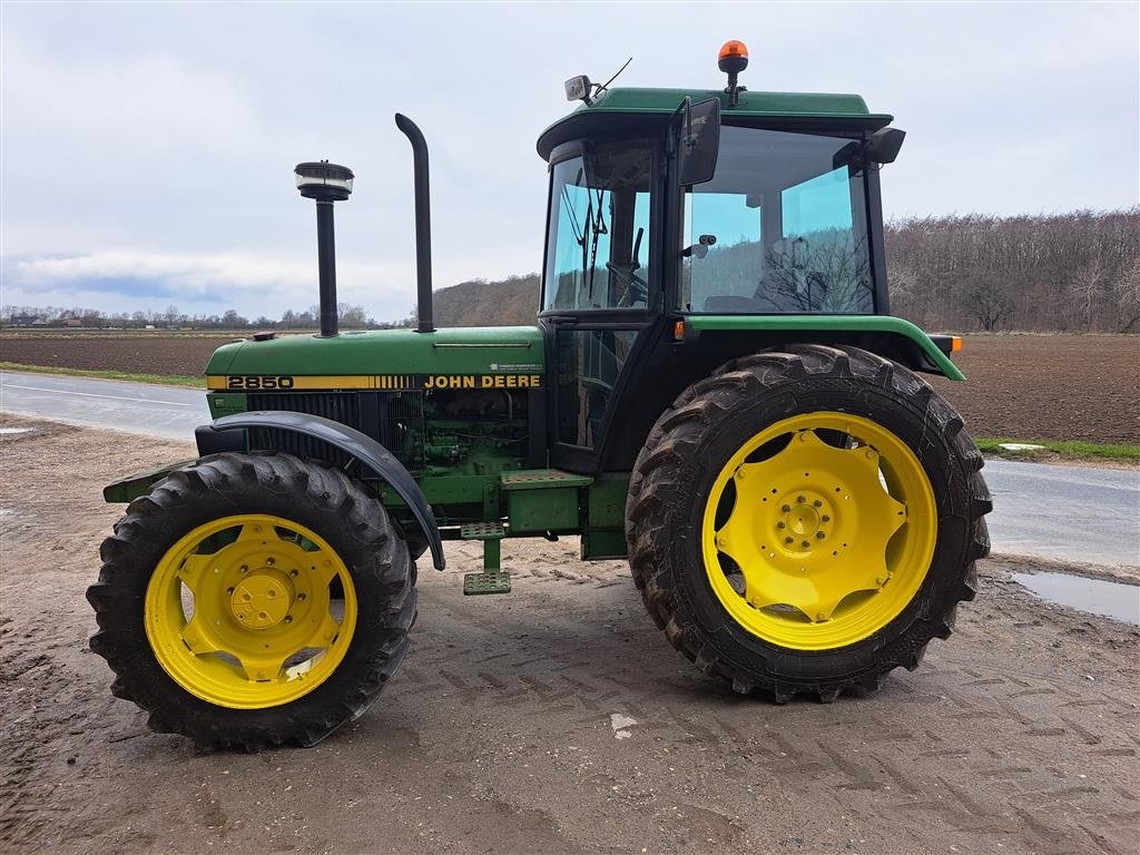 Traktor du type John Deere 2850  , 4 WD, Gebrauchtmaschine en Rønnede (Photo 1)