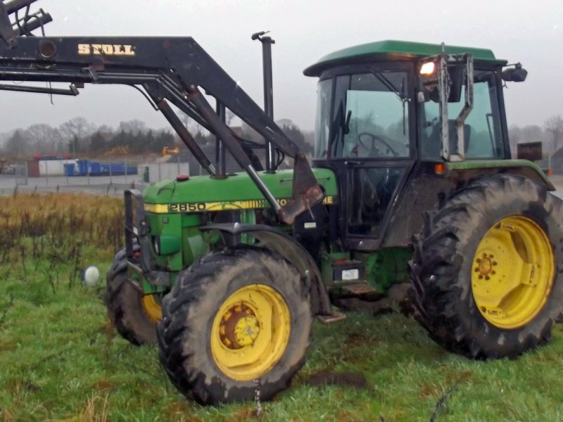 Traktor от тип John Deere 2850+ Frontlader, Gebrauchtmaschine в Mittelsdorf (Снимка 1)