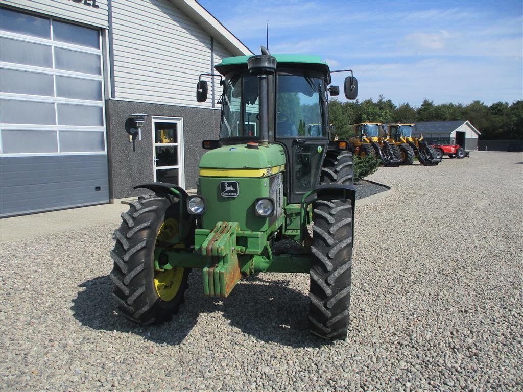 Traktor of the type John Deere 2850 TURBO Med nye bagdæk, Gebrauchtmaschine in Lintrup (Picture 8)