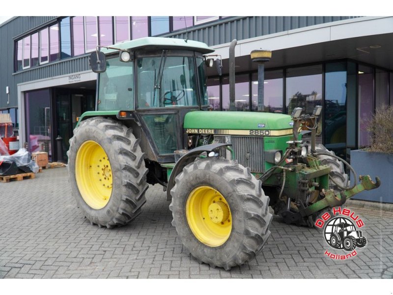 Traktor van het type John Deere 2850, Gebrauchtmaschine in MIJNSHEERENLAND (Foto 1)