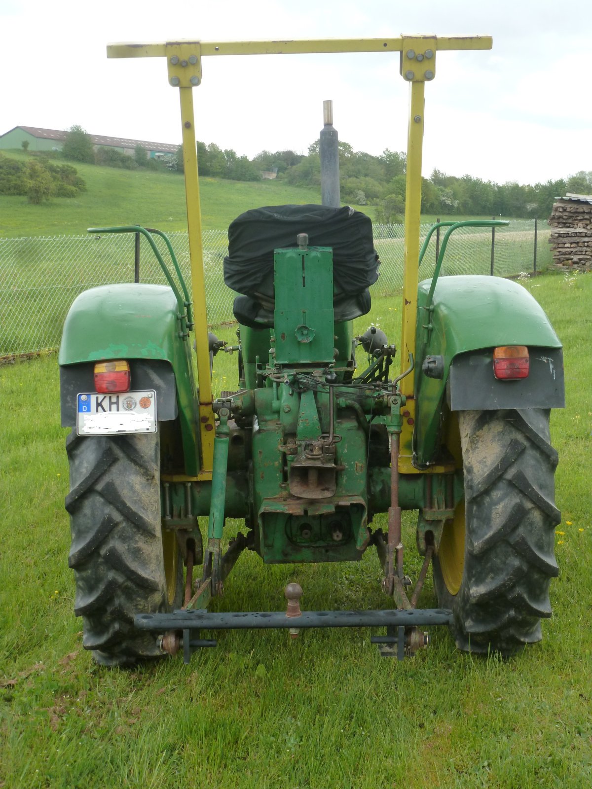 Traktor del tipo John Deere 300, Gebrauchtmaschine In Hennweiler (Immagine 2)