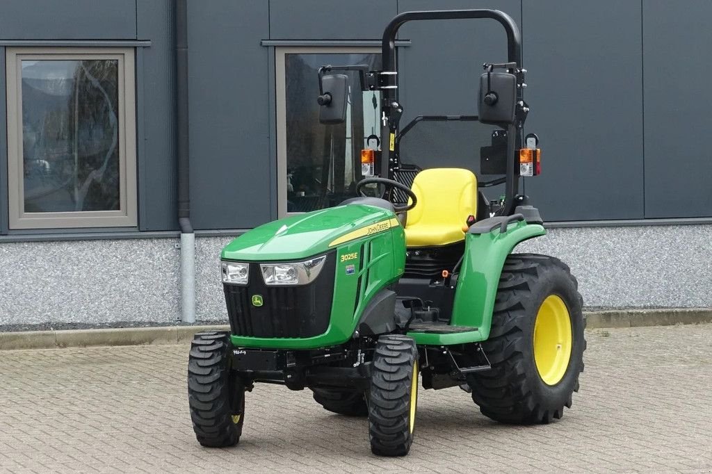 Traktor za tip John Deere 3025E 4wd HST / 0002 Draaiuren / Brede Industriebanden, Gebrauchtmaschine u Swifterband (Slika 1)