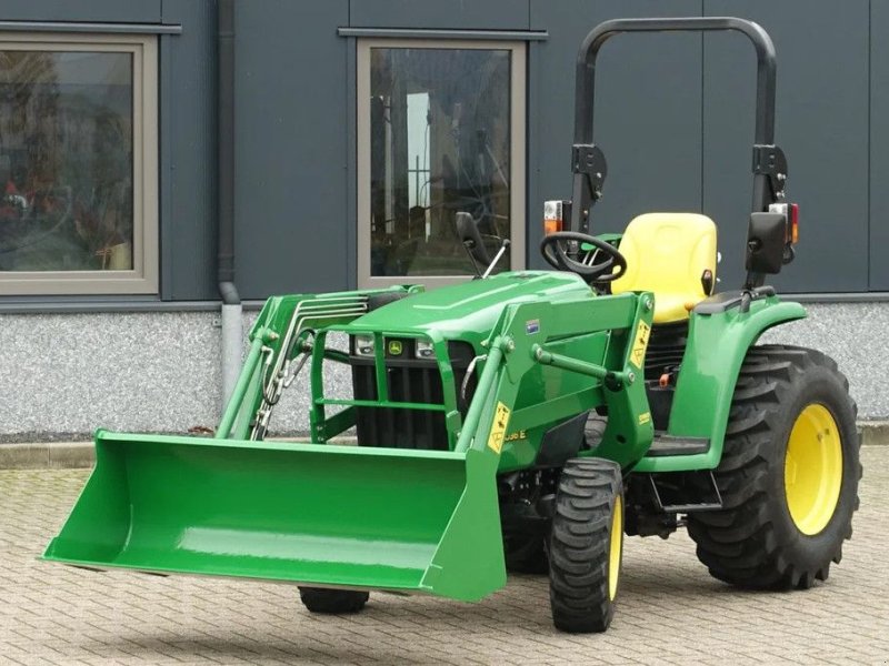 Traktor van het type John Deere 3036E 4wd HST / 00131 Draaiuren / Voorlader, Gebrauchtmaschine in Swifterband (Foto 1)