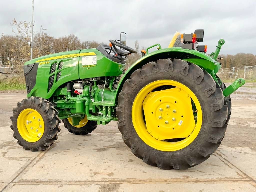 Traktor typu John Deere 3036EN 4WD - New / Unused / 2024 / 36hp, Gebrauchtmaschine w Veldhoven (Zdjęcie 2)