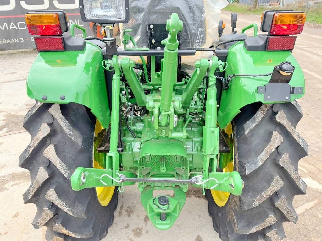 Traktor Türe ait John Deere 3036EN 4WD - New / Unused / 2024 / 36hp, Gebrauchtmaschine içinde Veldhoven (resim 11)