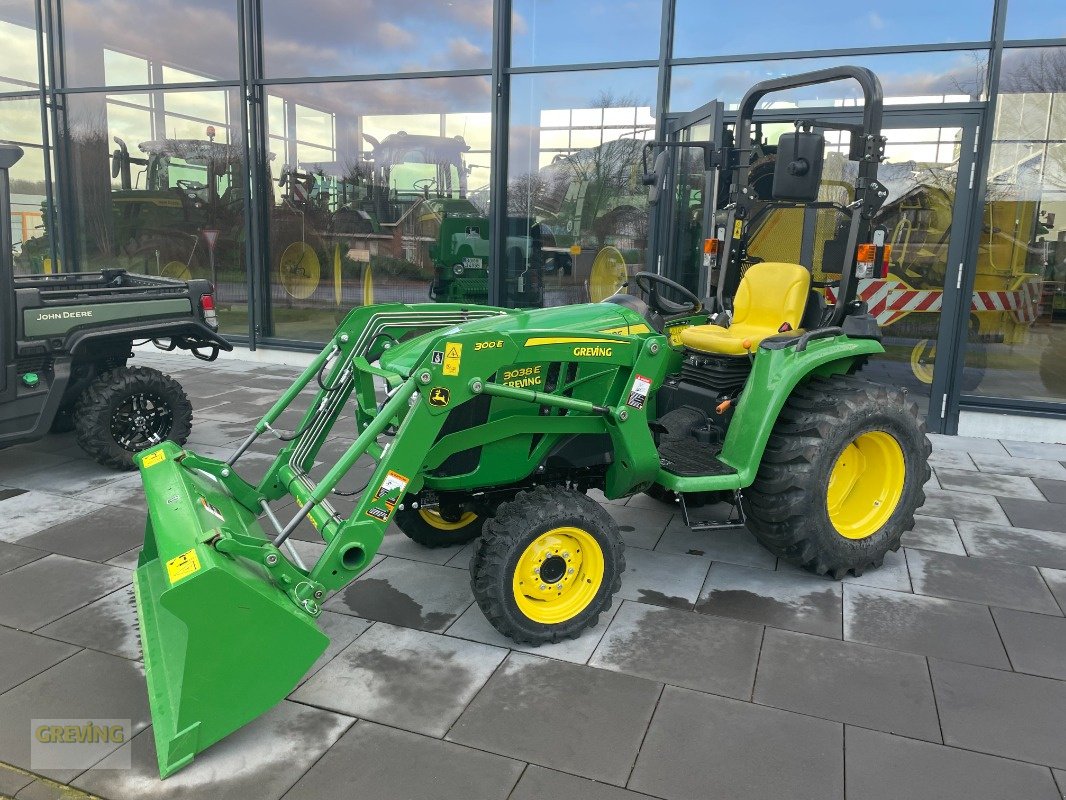 Traktor tipa John Deere 3038E + 300E Frontlader, Neumaschine u Ahaus (Slika 1)