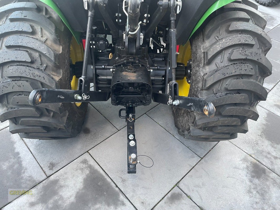 Traktor typu John Deere 3038E + 300E Frontlader, Neumaschine w Ahaus (Zdjęcie 7)