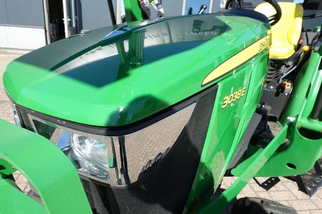 Traktor del tipo John Deere 3038E 4wd HST / 0002 Draaiuren / Voorlader, Gebrauchtmaschine en Swifterband (Imagen 7)