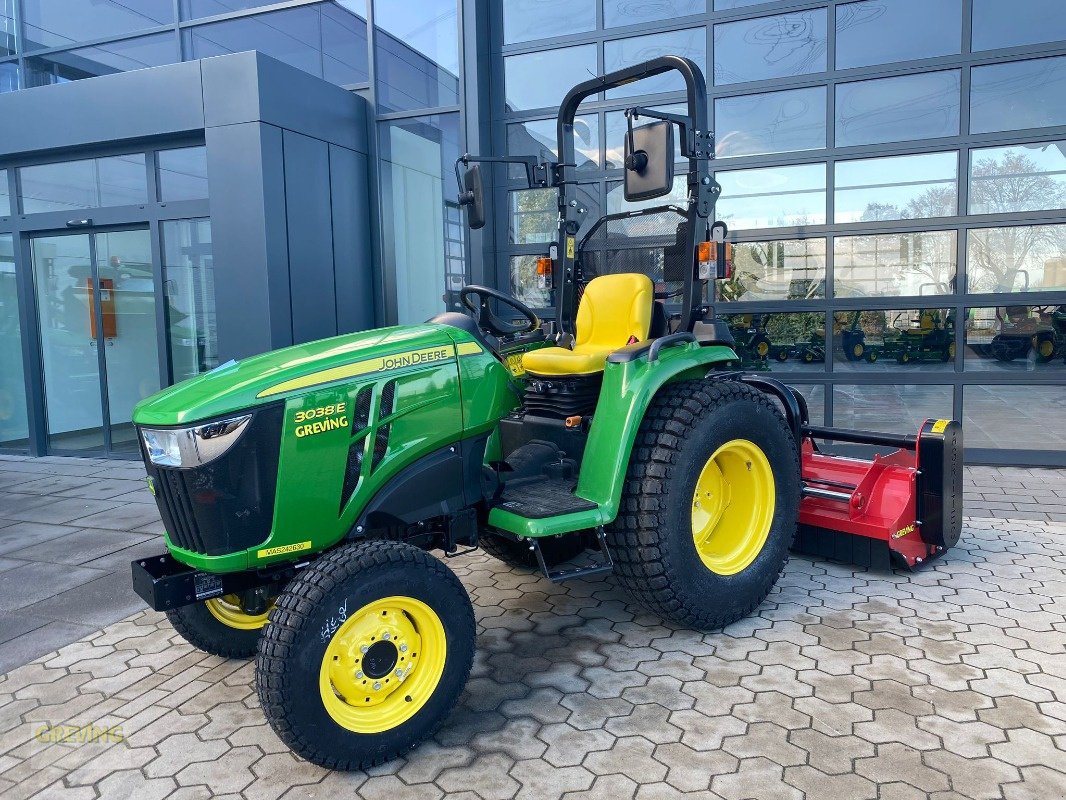 Traktor типа John Deere 3038E + Agritec Mulcher, Neumaschine в Heiden (Фотография 1)