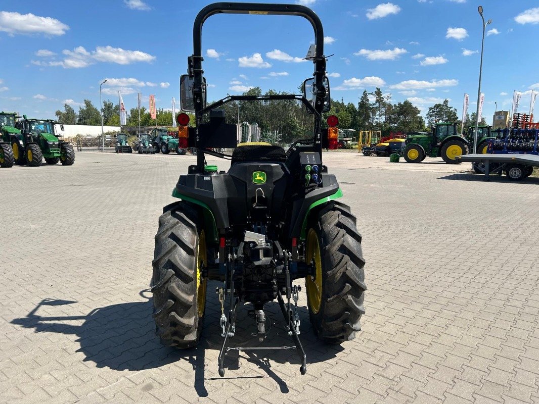 Traktor typu John Deere 3038E, Neumaschine v Mrągowo (Obrázok 4)