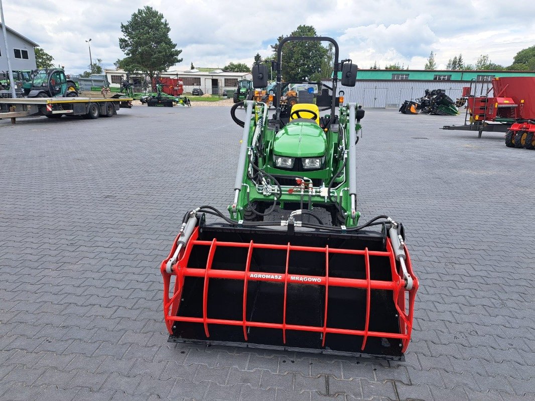 Traktor типа John Deere 3038E, Neumaschine в Mrągowo (Фотография 3)