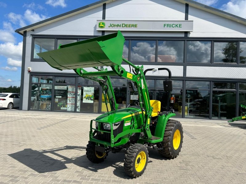 Traktor του τύπου John Deere 3038E, Neumaschine σε Mrągowo (Φωτογραφία 1)