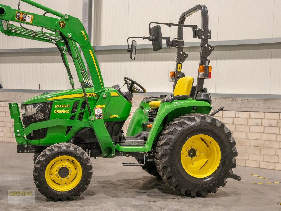 Traktor of the type John Deere 3038E, Gebrauchtmaschine in Ahaus (Picture 10)