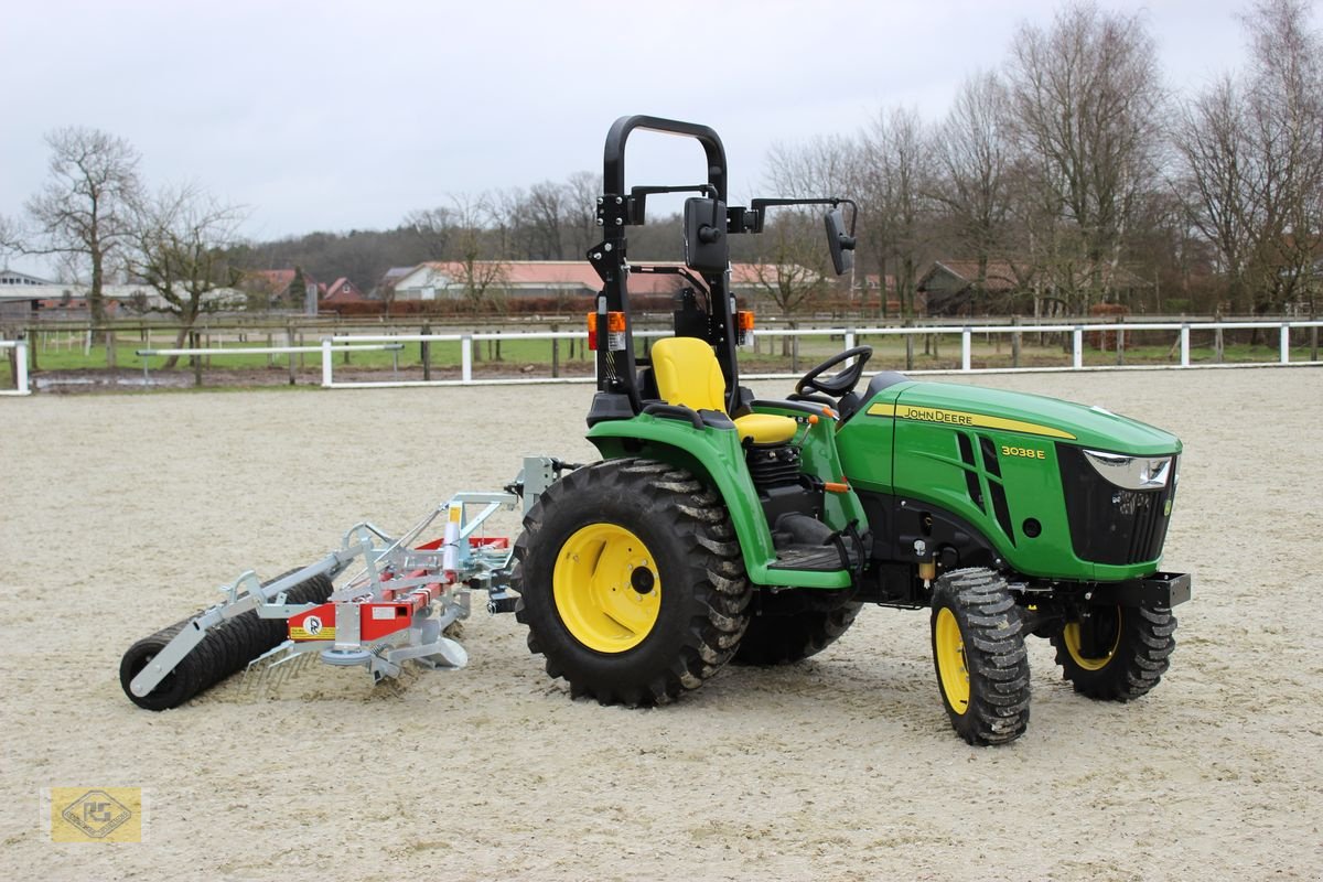 Traktor του τύπου John Deere 3038E, Neumaschine σε Beelen (Φωτογραφία 1)