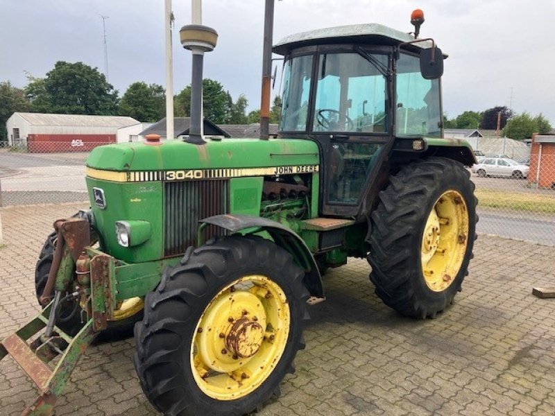 Traktor типа John Deere 3040 4 WD, Gebrauchtmaschine в Børkop (Фотография 1)