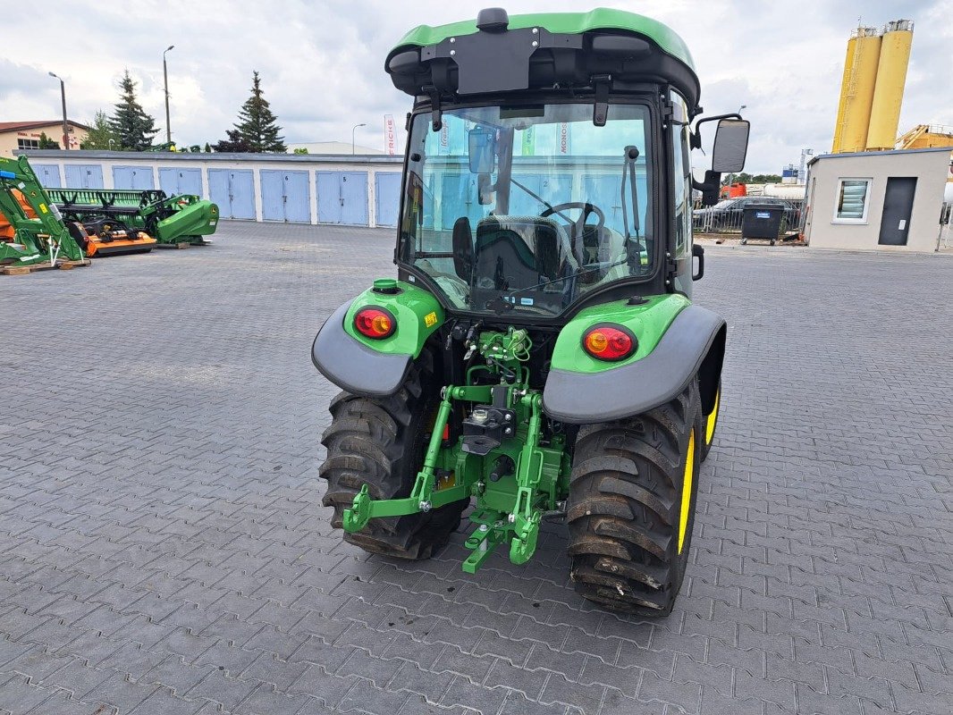 Traktor typu John Deere 3046R, Neumaschine v Mrągowo (Obrázok 3)