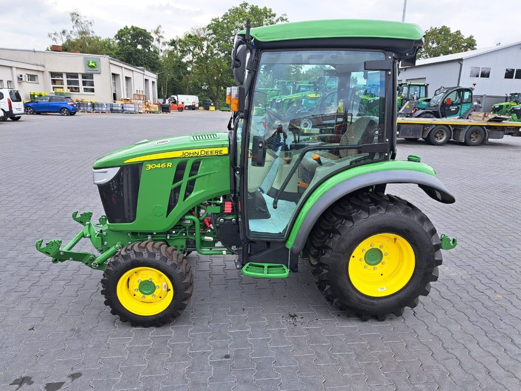 Traktor typu John Deere 3046R, Neumaschine v Mrągowo (Obrázek 5)