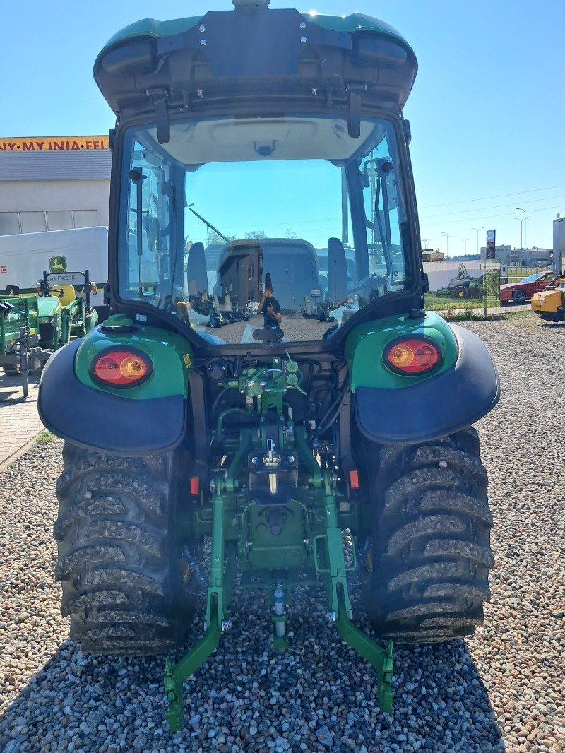 Traktor van het type John Deere 3046R, Neumaschine in Choroszcz (Foto 4)