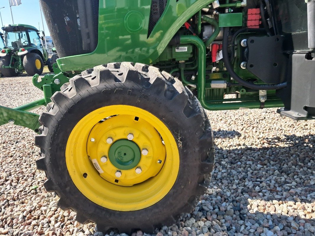 Traktor tip John Deere 3046R, Neumaschine in Choroszcz (Poză 12)