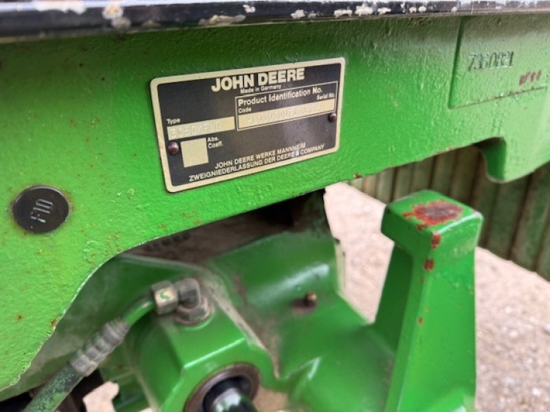 Traktor of the type John Deere 3050 4WD FRONTVÆGTE, Gebrauchtmaschine in Dronninglund (Picture 8)