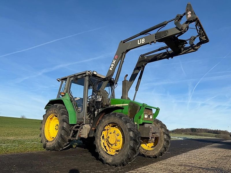 Traktor des Typs John Deere 3200 mit Frontlader, Gebrauchtmaschine in Steinau  (Bild 1)