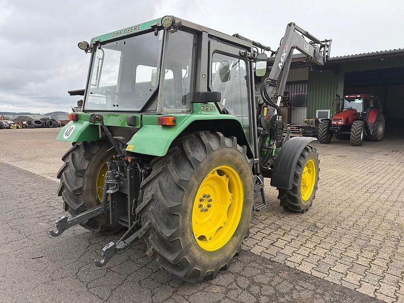 Traktor typu John Deere 3200 mit Frontlader, Gebrauchtmaschine w Steinau  (Zdjęcie 3)