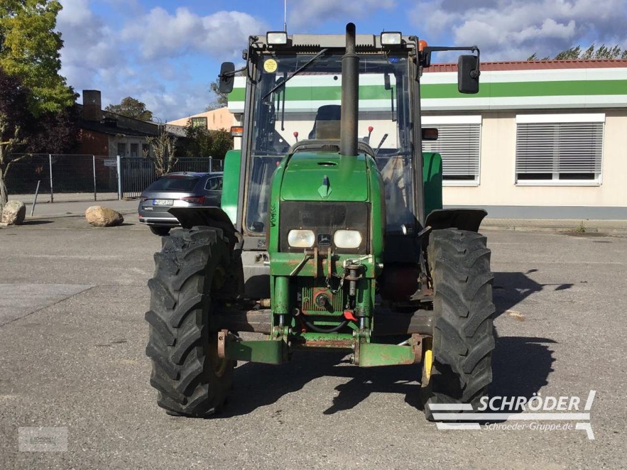 Traktor des Typs John Deere 3200, Gebrauchtmaschine in Penzlin (Bild 2)