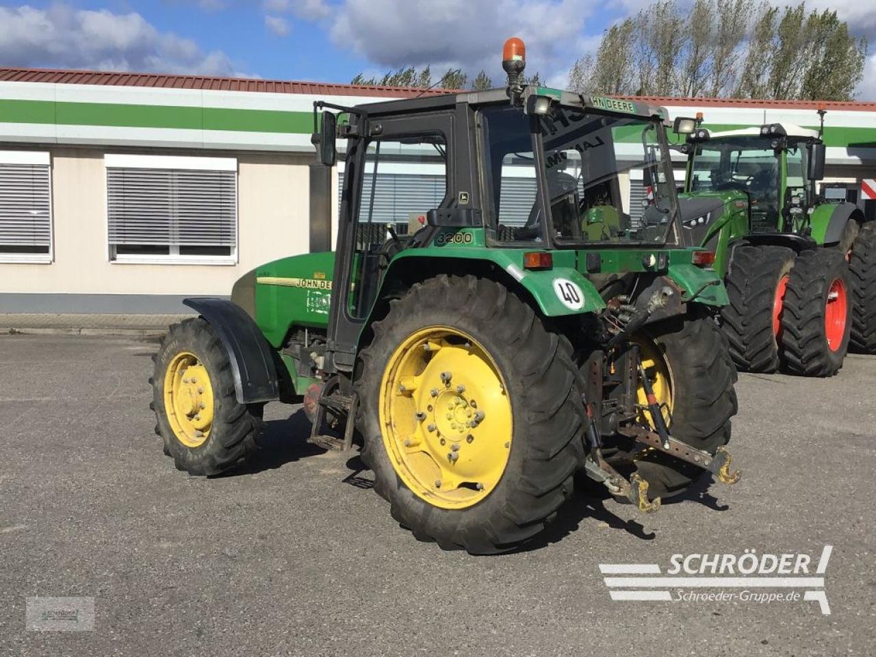 Traktor типа John Deere 3200, Gebrauchtmaschine в Penzlin (Фотография 8)