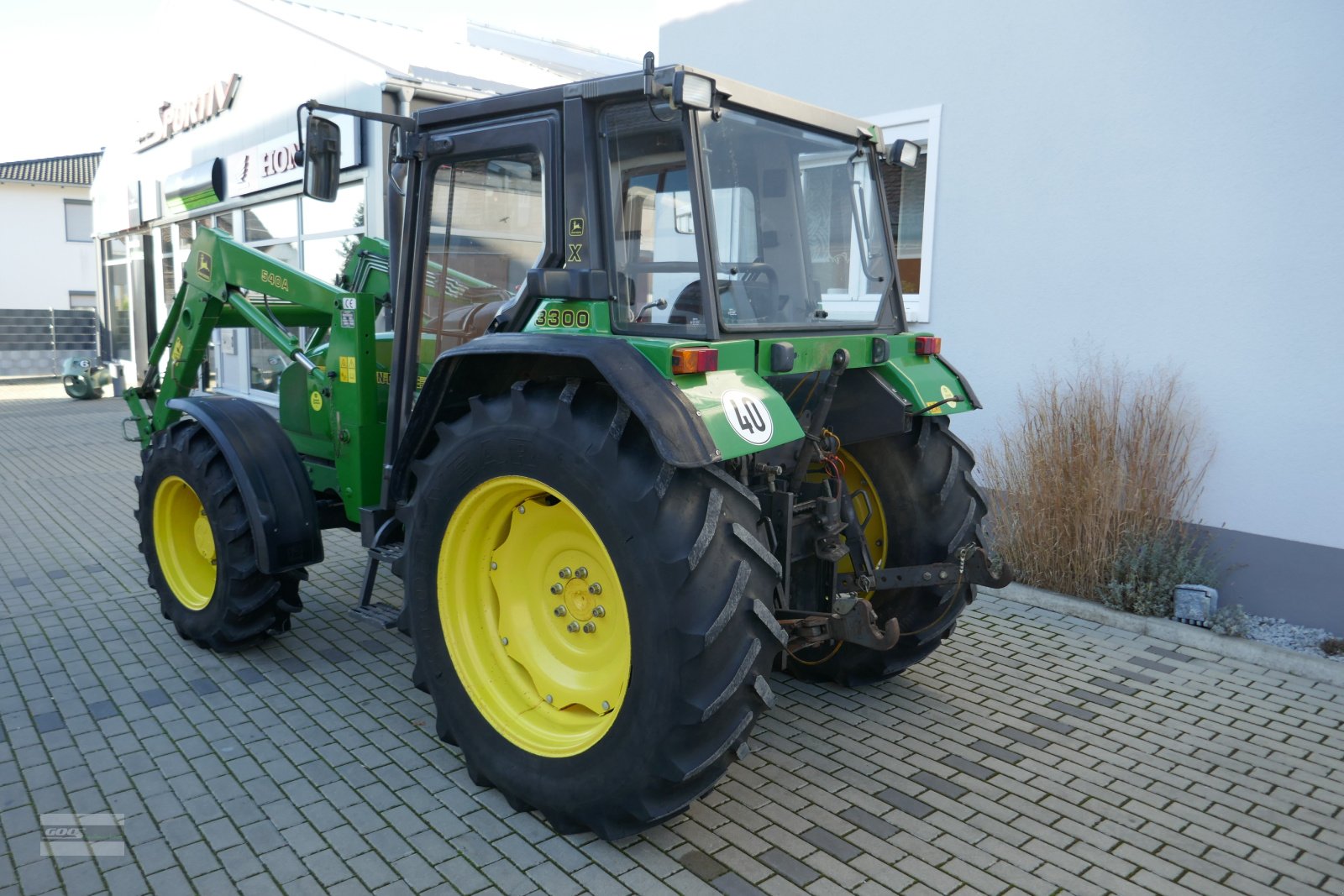 Traktor от тип John Deere 3300X Allr. Top Original Zustand! Erst 2297 Std! Mit Industriefrontlader, Gebrauchtmaschine в Langenzenn (Снимка 7)