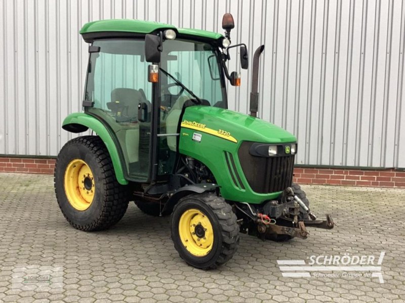 Traktor des Typs John Deere 3320 EHYDRO, Gebrauchtmaschine in Norden