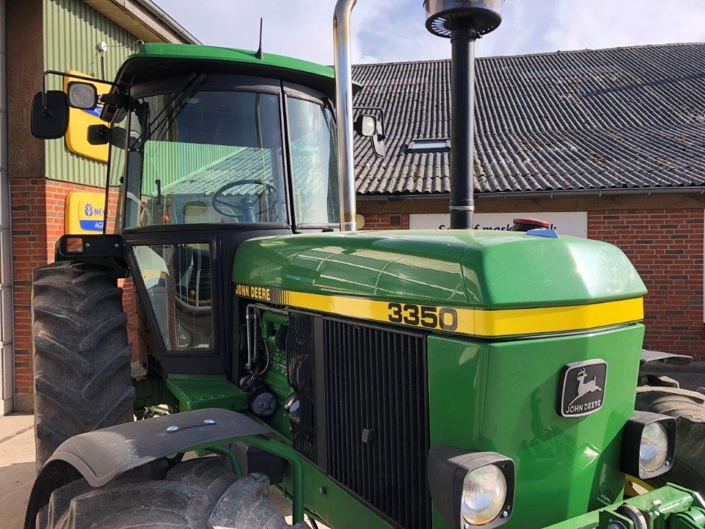 Traktor Türe ait John Deere 3350 Med frontlift, Gebrauchtmaschine içinde Tinglev (resim 7)