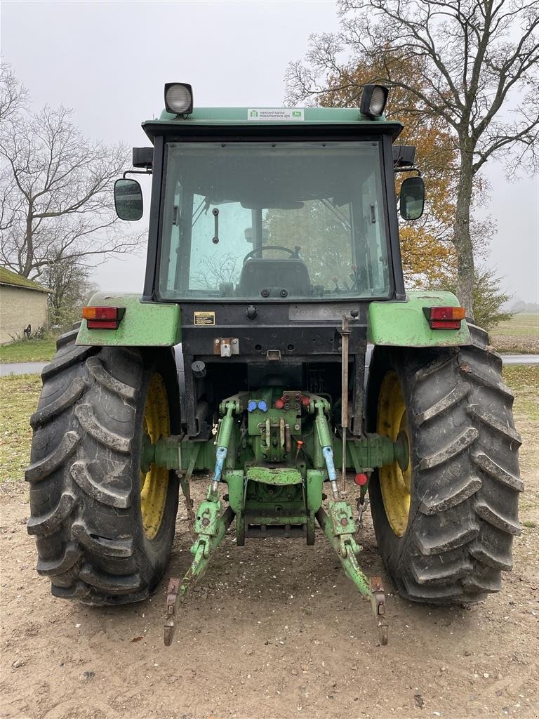 Traktor of the type John Deere 3350 med frontlift, Gebrauchtmaschine in Hårlev (Picture 5)