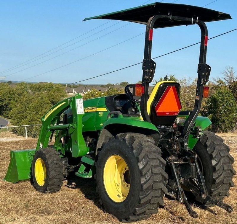 Traktor des Typs John Deere 3520 MF, Gebrauchtmaschine in Amsterdam (Bild 8)